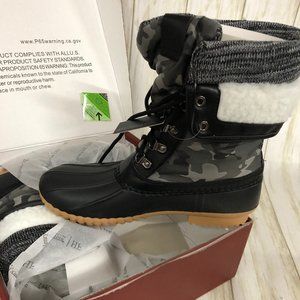 Henry Ferrera Women's Lace-Up Insulated Duck Boots